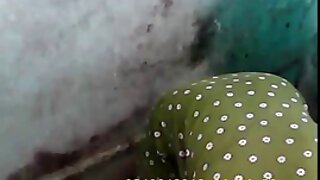 მკერდი შავგვრემანი პ ...